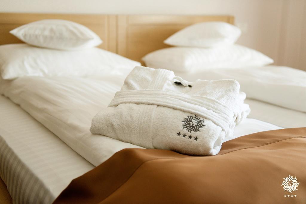 Hotel Leon & Spa Arad Bilik gambar